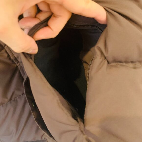 Vintage LL Bean Puffer Vest Jacket Women's Brown Down Insulated Size Small - Picture 6 of 9